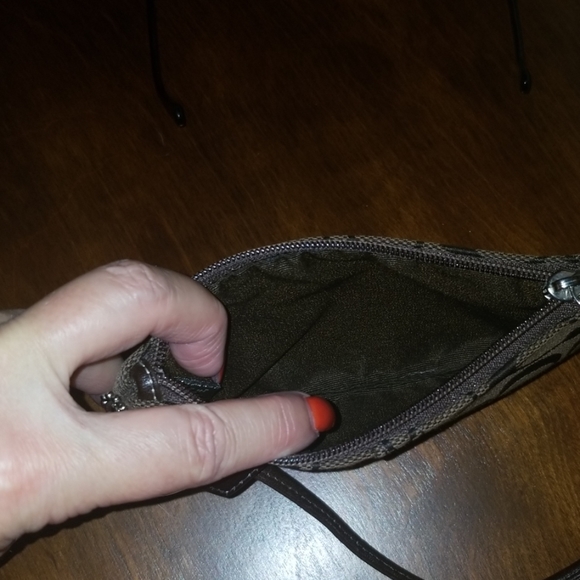 New!Coach brown wristlet - Picture 4 of 4